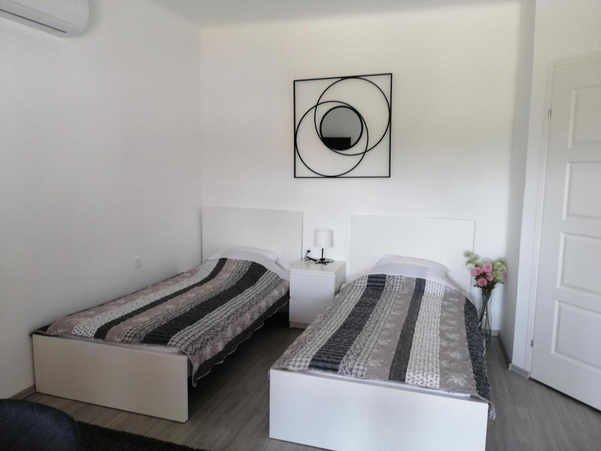 Werner Apartman Могач Екстер'єр фото