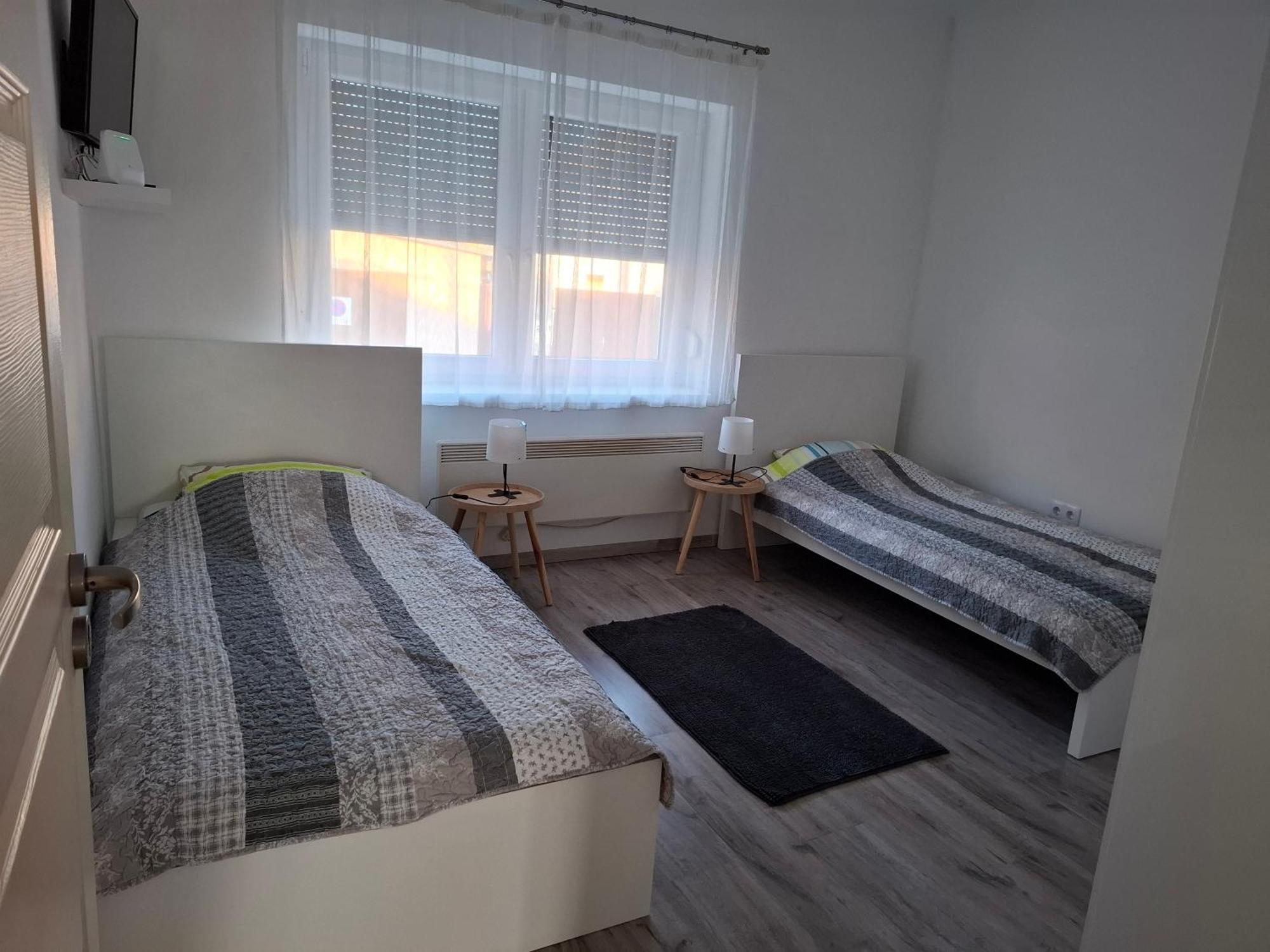 Werner Apartman Могач Екстер'єр фото